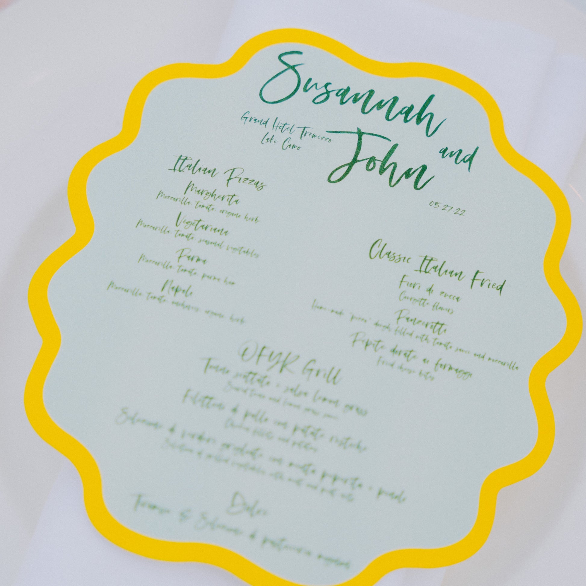 Personalized scalloped edge menu