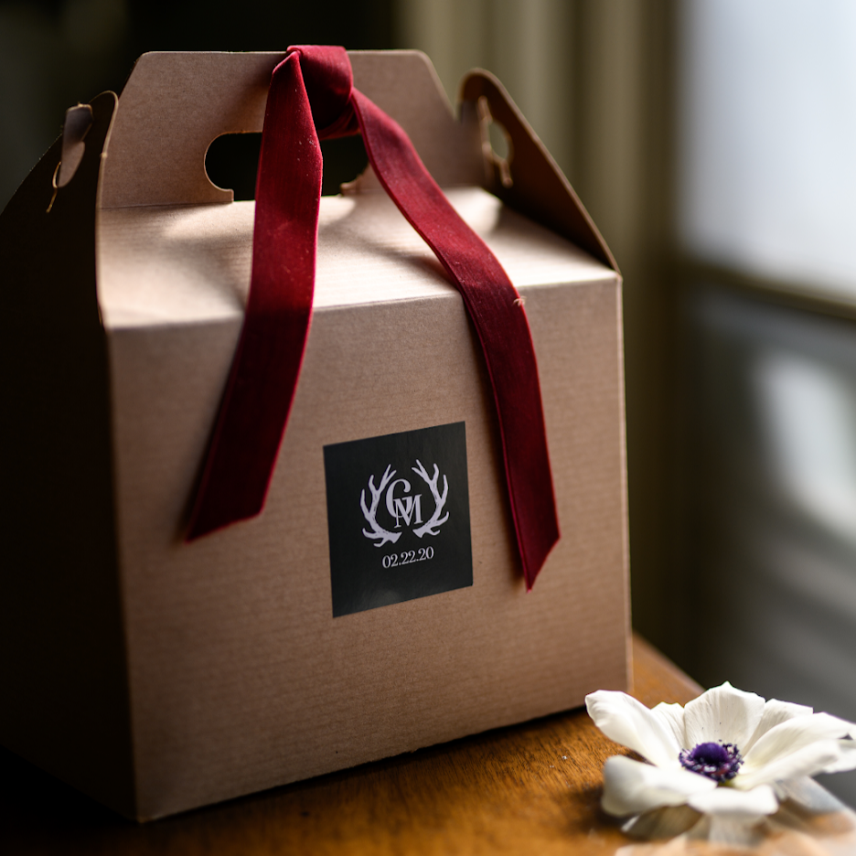 Personalized wedding welcome box sticker