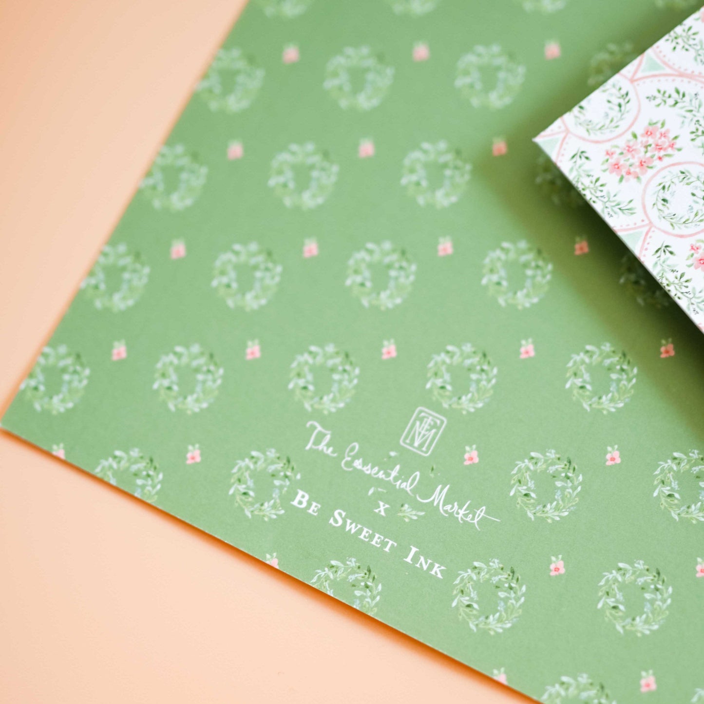 peachy wreath | holiday card | be sweet ink